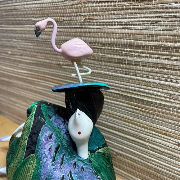 Hand-crafted Soft Body Sculpture Lady - Picture 2 of 7